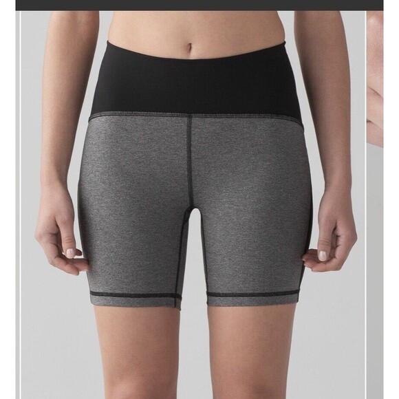 Lululemon Train Times Shorts 6” Size 4 - HeathereD Black Gym Run Hike Train Yoga - Picture 1 of 8
